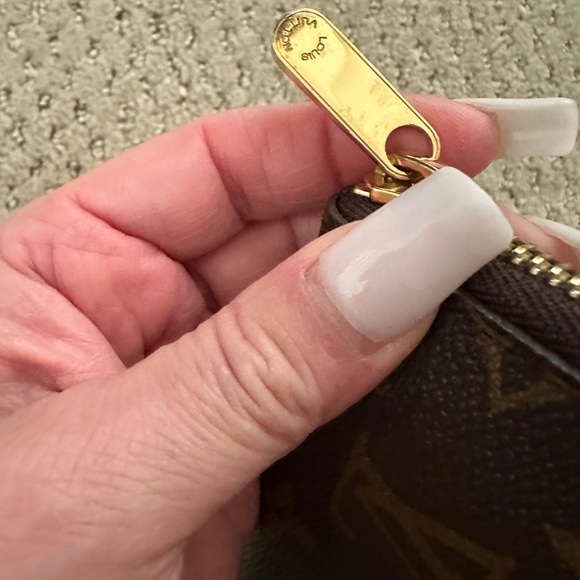 Louis Vuitton compact zippy wallet - Picture 7 of 16